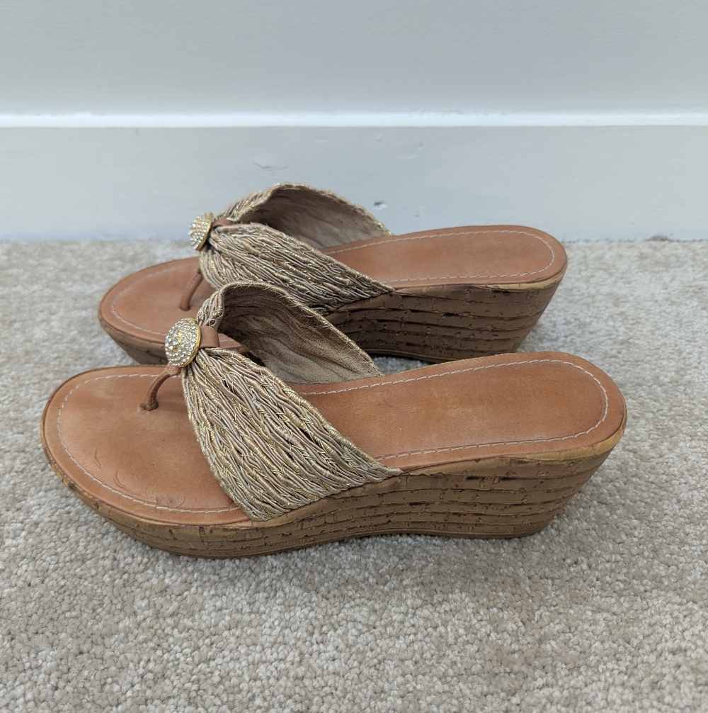 Italian Shoemakers Gold Threaded Wedge Sandals Rhinestone Bling Sz 7